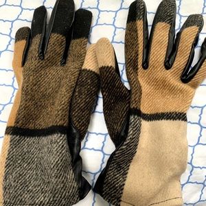 Zara women’s gloves
